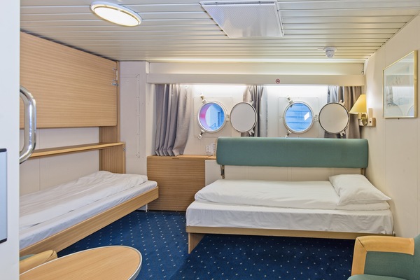 Hurtigruten Coastal Express MS_Vesteralen_Polar_Outside_HGR_130007_Photo_Agurtxane_Concellon.JPG